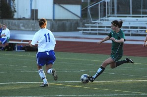   The Palo Alto High School girls’ soccer team (5-6-1, 2-2-1) was defeated 2-1 by Los Altos High School (3-2-5, 2-2-2) today, tightening the race for supremacy in the Santa Clara Valley Athletic League.  The first half was a deadlock for both teams. The Lady Vikes saw little success in creating good shot opportunities, and struggled to capitalize with consistently strong field position.  “We have things to work on, and it’ll take 