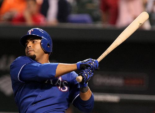 Texas Rangers outfielder Nelson Cruz (17)